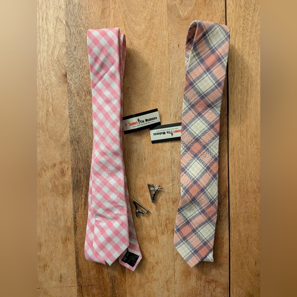 2 Skinny Tie Madness Plaid Tie Set